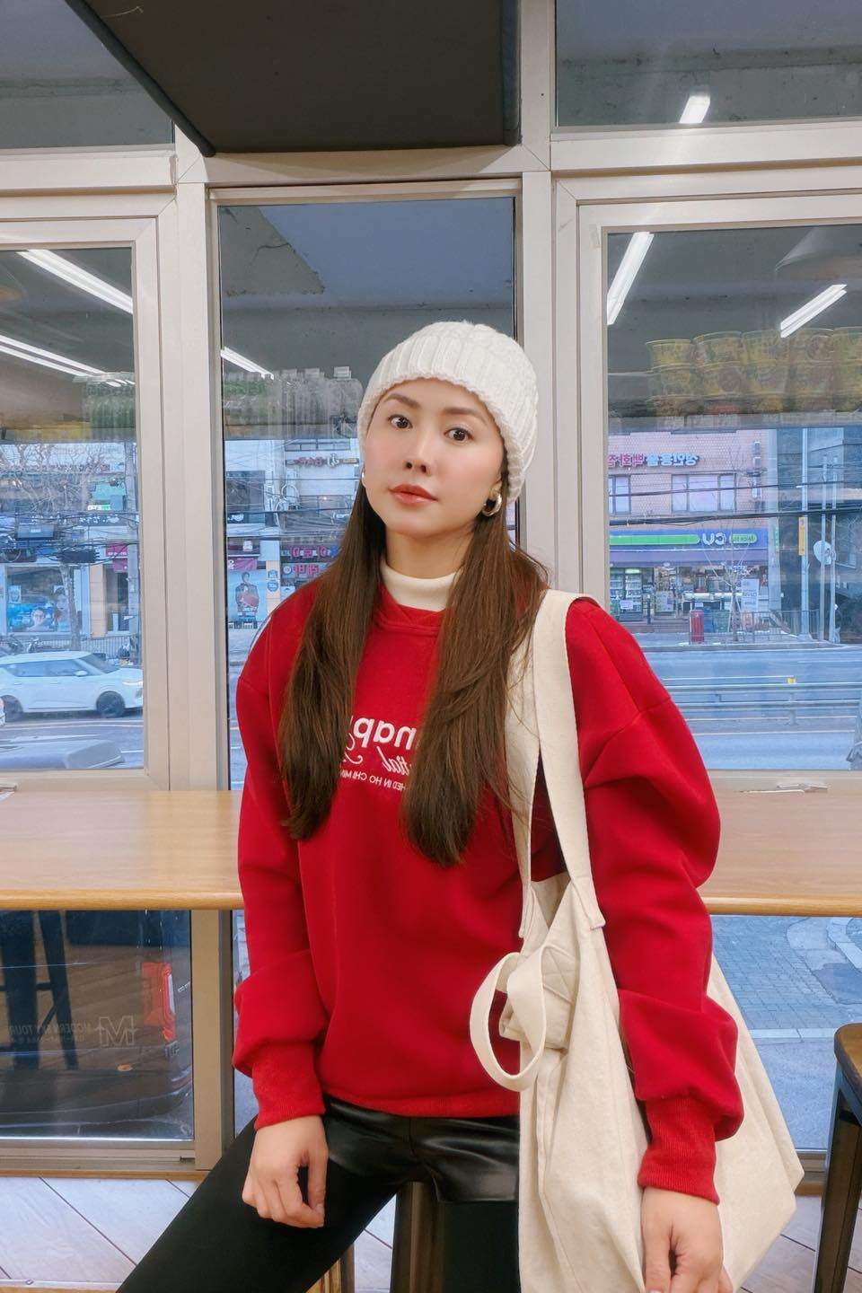 Mỹ nhân Việt amp;#34;trẻ mãi không giàamp;#34; từng suy sụp vì thẩm mỹ hỏng, U40 chuộng gợi cảm khoe body đẹp khó rời mắt - 12