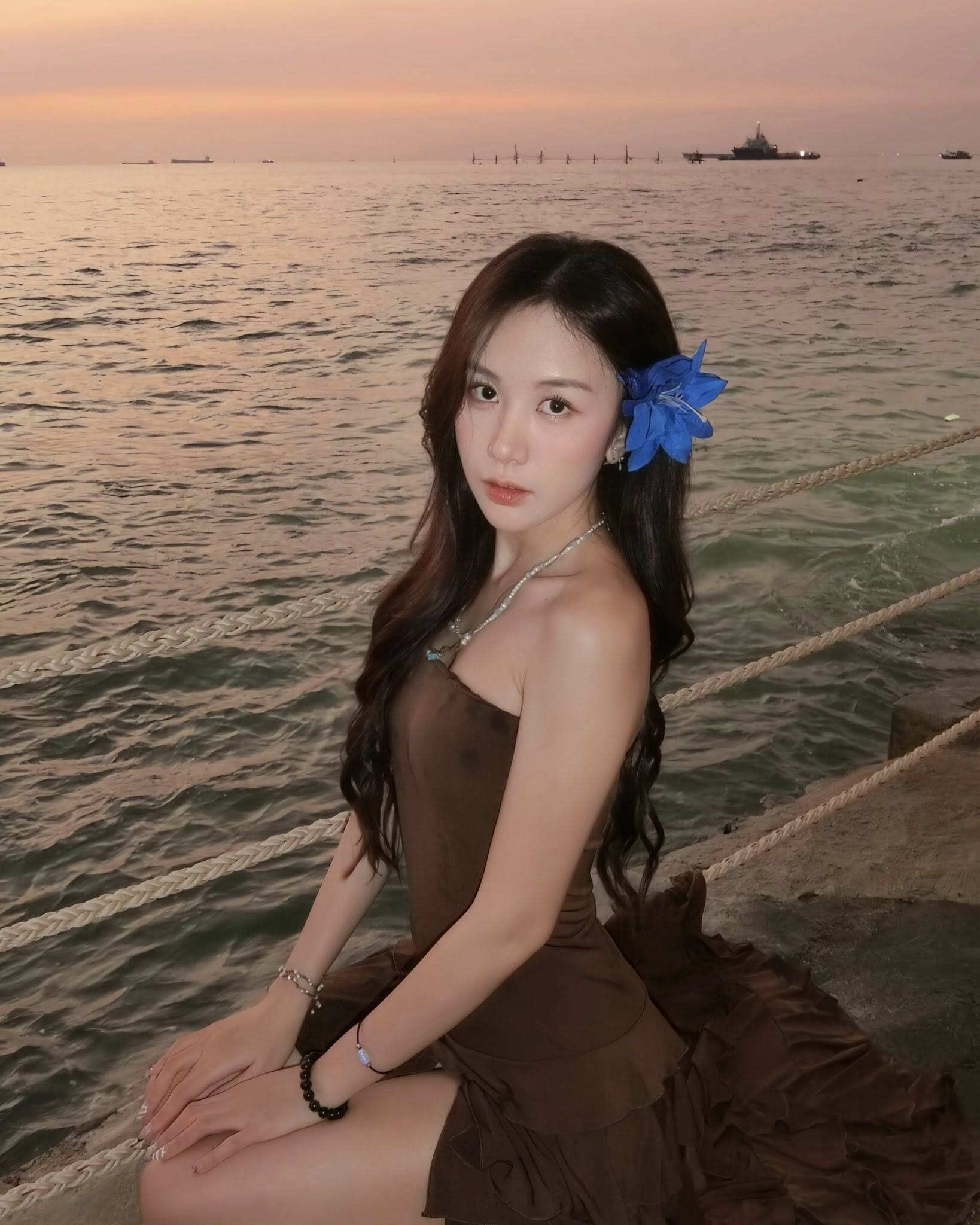 Con gái xinh đẹp của NSND Trần Nhượng: Từng thi Hoa hậu 3 lần, U35 mê cắt xẻ khoe đường cong amp;#34;bốc lửaamp;#34; cực phẩm - 10