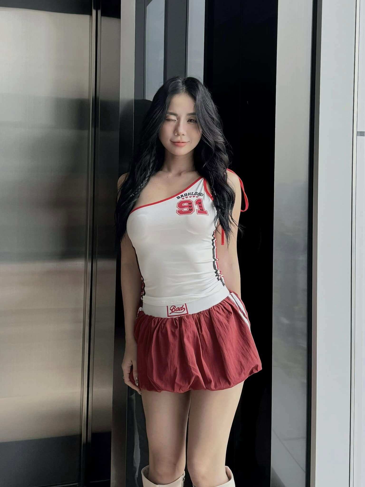 Hot girl làm mẹ 2 con U35 vẫn đẹp bất chấp, có body cực phẩm khiến hội chị em phải ồ ạt amp;#34;xin víaamp;#34; - 9