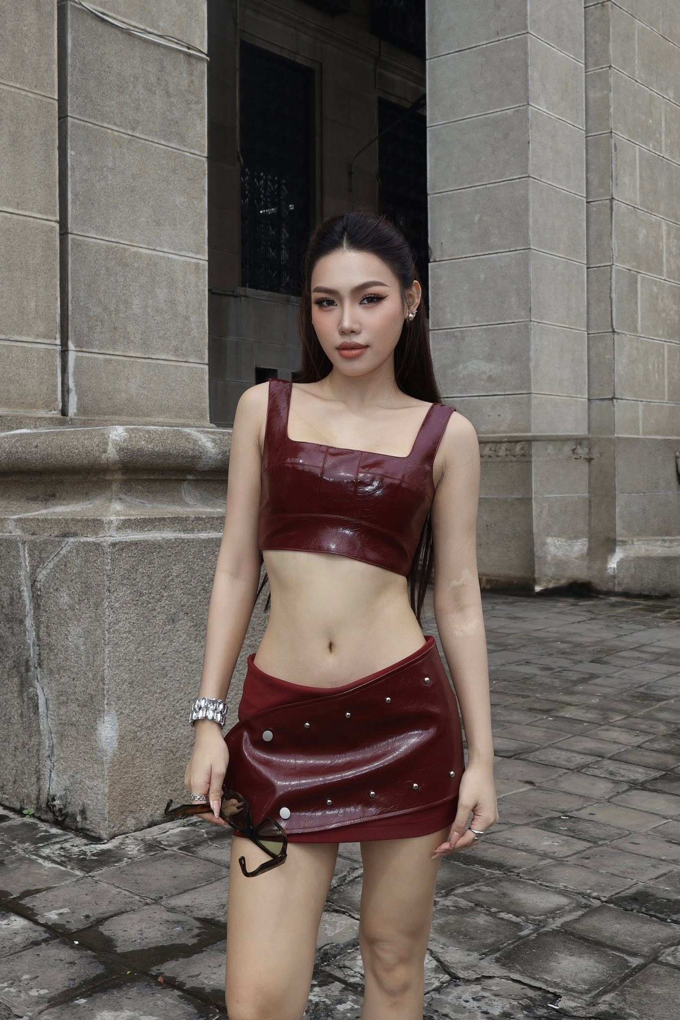 Á hậu Hoàn vũ Việt Nam là mỹ nhân có nụ cười đẹp nhất, đời thường mê ăn diện cắt khoét amp;#34;đốt mắtamp;#34; dân tình - 6