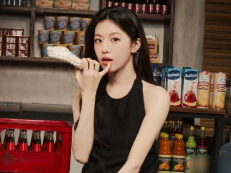 Go Yoon Jung giữ dáng mảnh dù không ăn kiêng khắt khe