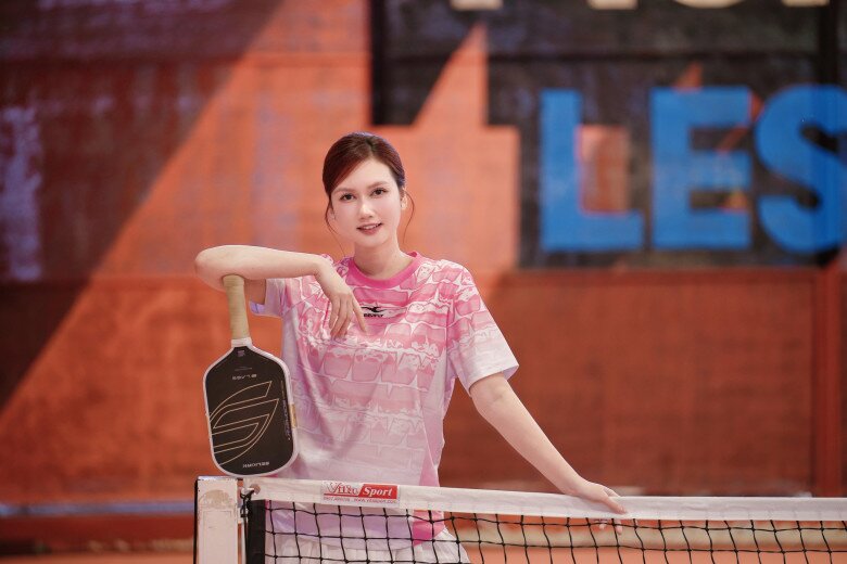 Giống nhiều mỹ nhân khác, Hương Giang cũng có niềm đam mê với bộ môn pickleball.