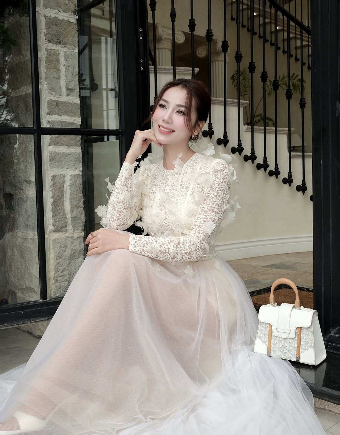 Hot girl Việt trên mạng xinh như hoa nhưng amp;#34;lộ nguyên hìnhamp;#34; qua camera thường, mê cắt xẻ táo bạo khoe body amp;#34;bốc lửaamp;#34; - 10