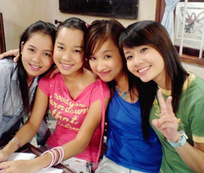 (Từ trái sang) Dàn diễn viên Nhật Ký Vàng Anh phần 1 gồm Linh Phương, Minh Hương, Thanh Vân Hugo, Ngọc Hà. 