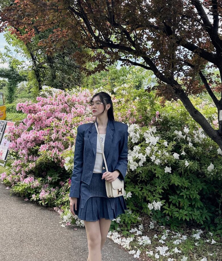 Mỹ nhân Hà thành mặc đẹp như amp;#34;sách mẫuamp;#34;, có 10 outfit dạo phố chuẩn sang xịn mà chị em phải học hỏi - 11