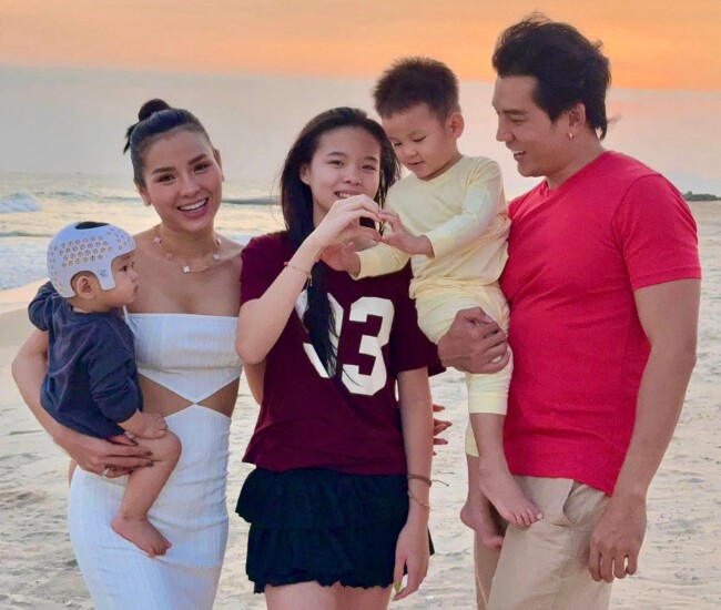 XEM VIDEO: Phương Trinh Jolie đu trend trạm tỷ.