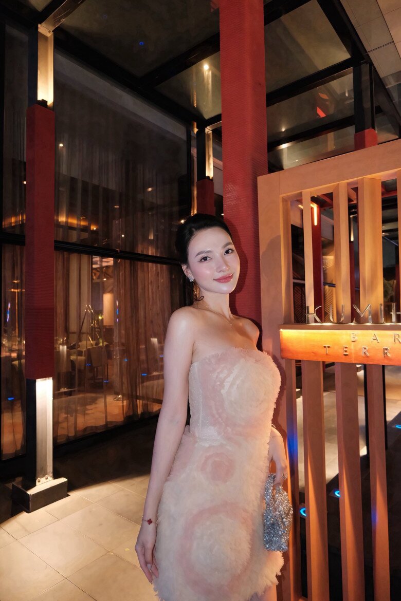 Nhan sắc xinh đẹp của diễn viên Bích Thủy ở tuổi 27.