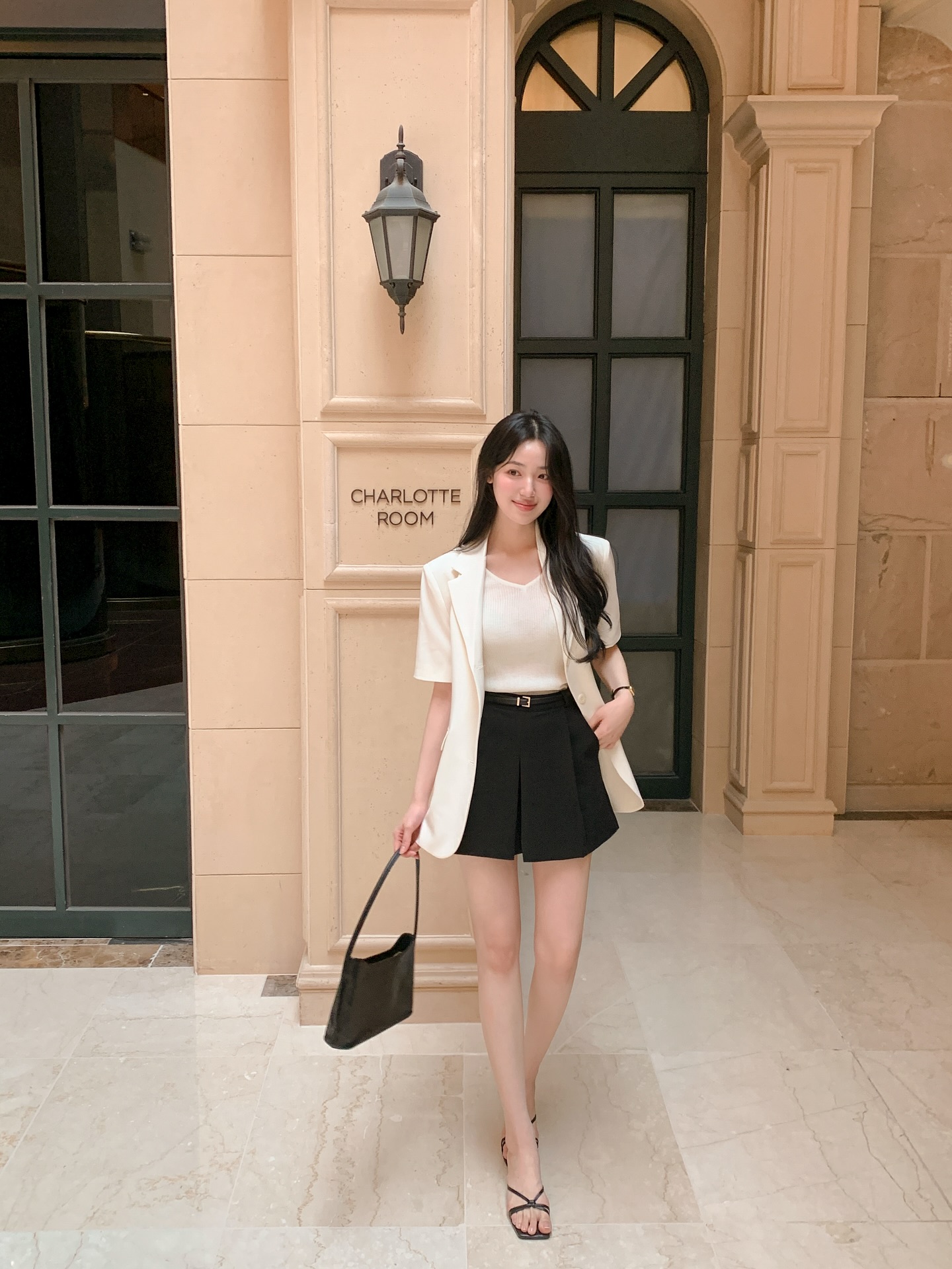 4 kiểu giày cao gót không lo lỗi mốt, chị em đầu tư một lần là dùng bền bỉ qua nhiều năm - 11