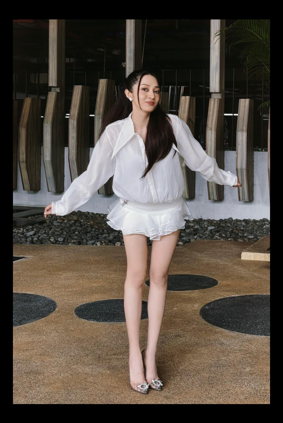 4 mỹ nhân Việt sở hữu amp;#34;cặp kiếm Nhậtamp;#34; đẹp nõn nà: Hồ Ngọc Hà trắng không tì vết, cái tên cuối mới bất ngờ - 9