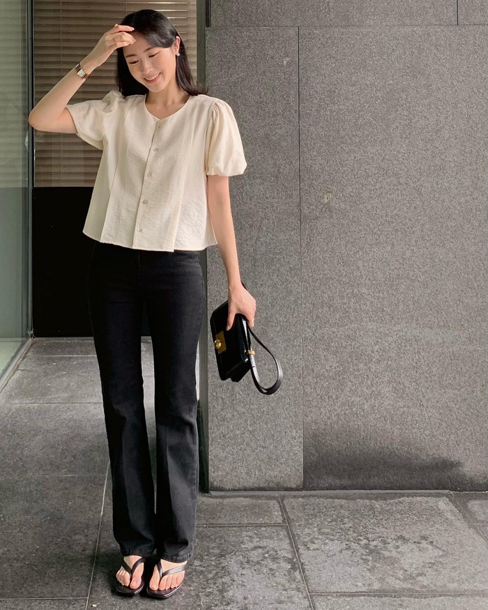 Mùa Hè, các nàng U30+ mặc quần âu theo 4 cách này vừa thanh lịch lại mát mẻ, đi làm hay đi chơi đều đẹp - 1