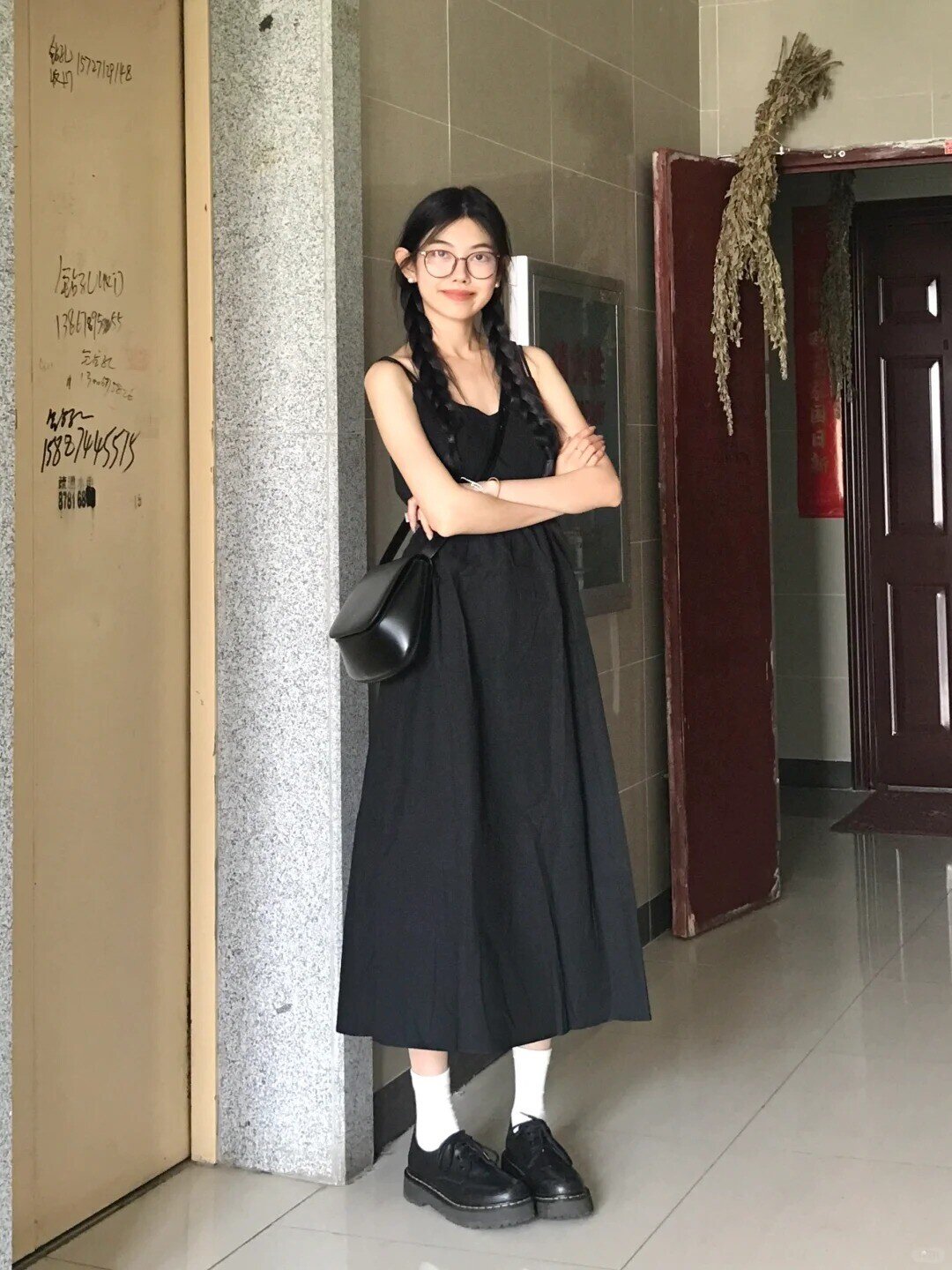 Tủ đồ của phụ nữ amp;#34;mặc đẹpamp;#34; lúc nào cũng có 5 món quen thuộc này, phối sao cũng hợp, không cần nghĩ nhiều - 14