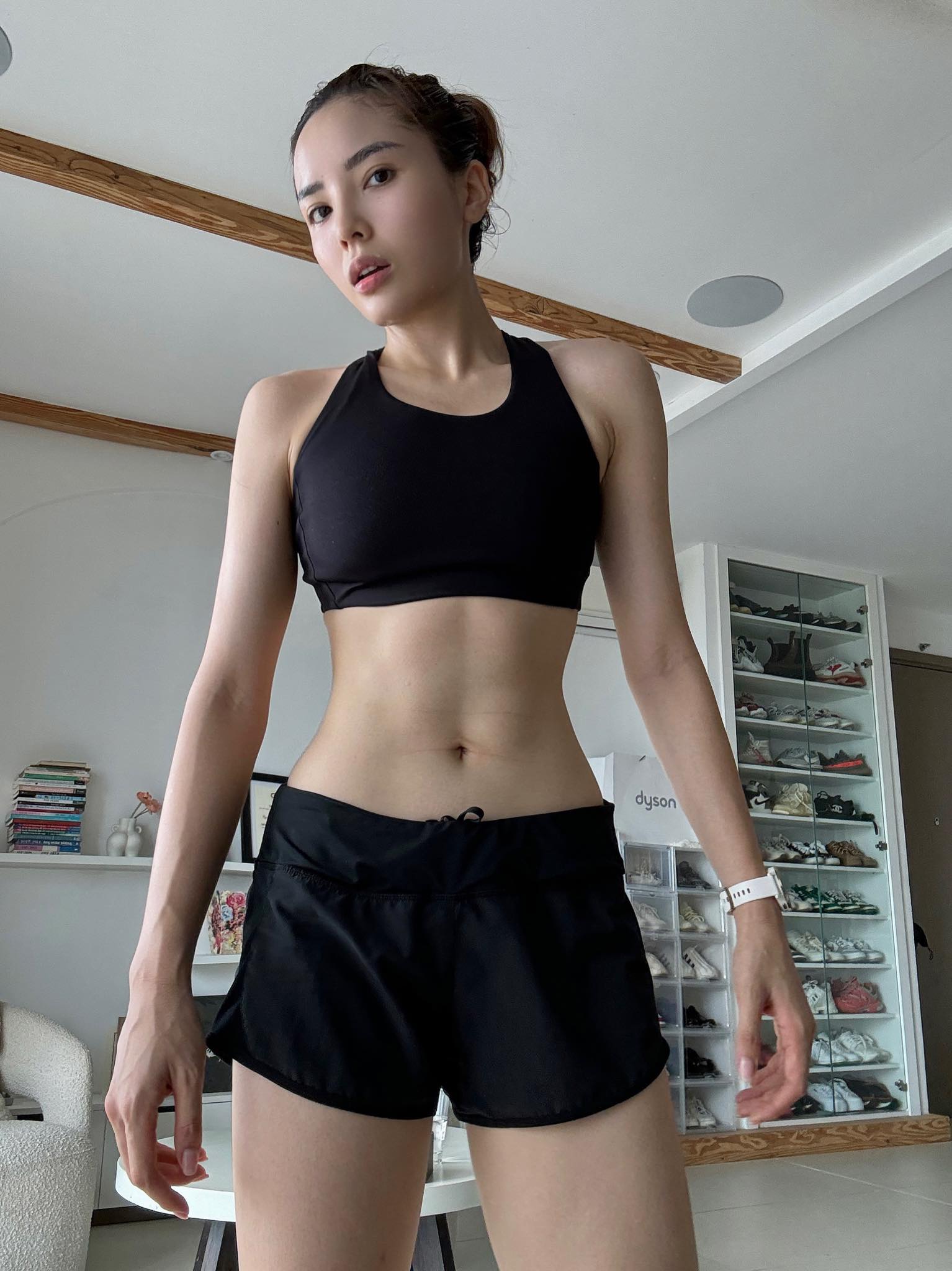 amp;#34;Flexamp;#34; đường cong uốn lượn đẹp hút hồn, Hoa hậu Kỳ Duyên thừa nhận sự thật khiến ai nấy ngỡ ngàng  - 4