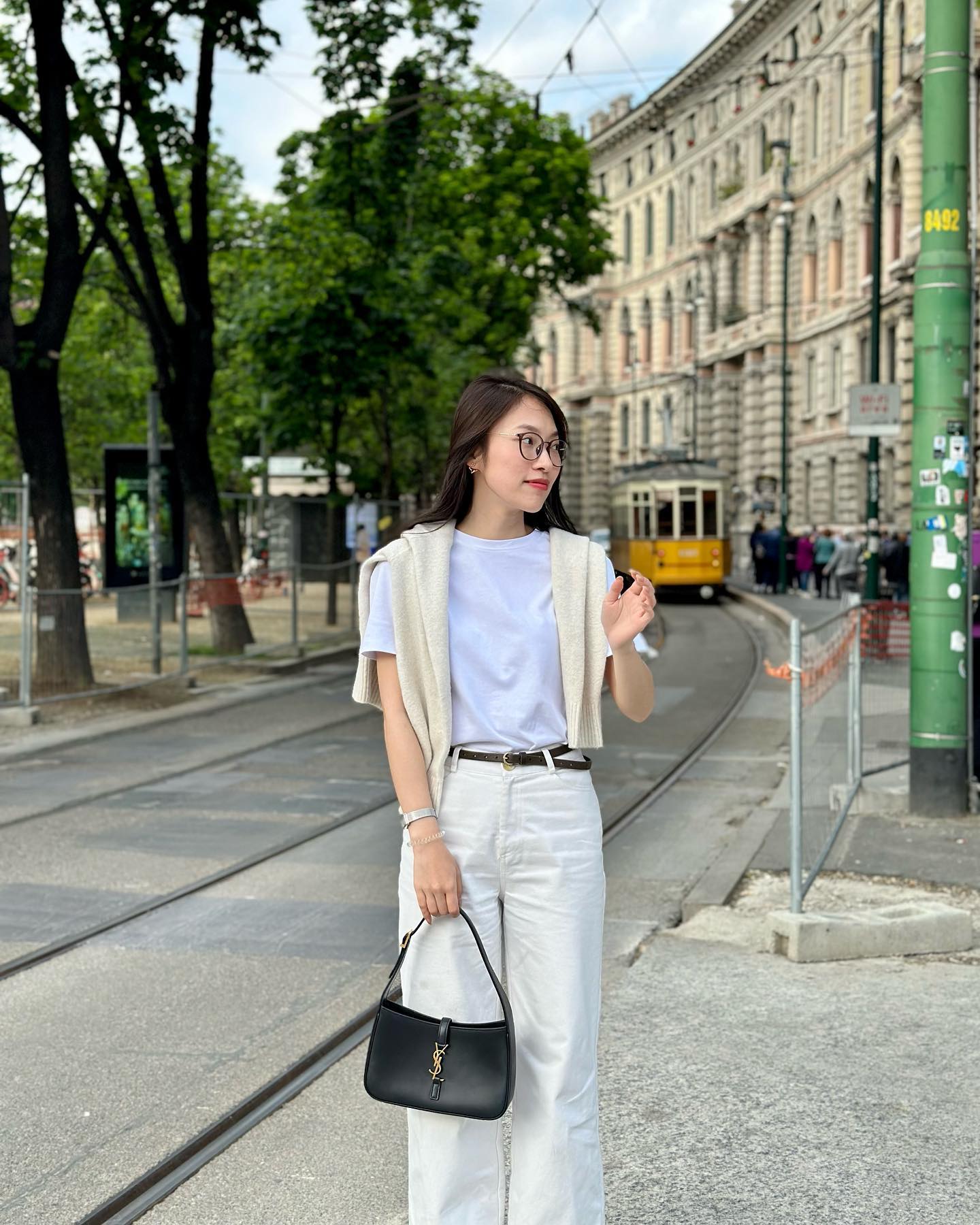 Kiểu quần amp;#34;ruộtamp;#34; của mỹ nhân Việt: Diện lên khéo amp;#34;ăn gianamp;#34; chiều cao, phối đơn giản cũng đủ đẹp - 3