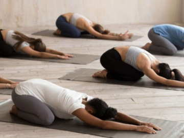 Đẹp - 3 bài tập trong ngày Tết giúp ngủ ngon và làm đẹp da