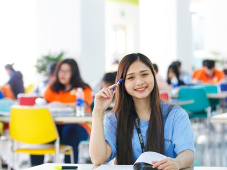 Ngành học trong 10 năm tới không lo bị AI thay thế, "khát" nhân lực chất lượng cao, ra trường được săn đón