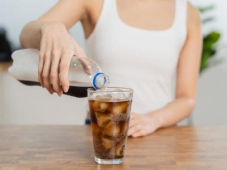 Dừng ngay loại nước nhiều người mê lại âm thầm hại gan, gây suy thận, kích thích tế bào ung thư phát triển