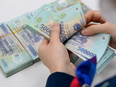 Lương hưu, trợ cấp BHXH sẽ điều chỉnh tăng ra sao nếu lương cơ sở tăng 8%?