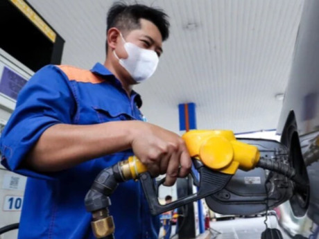 Kịch bản hạ nhiệt giá xăng dầu