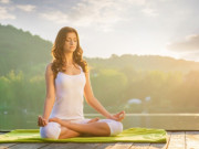 Sức khỏe - 5 tư thế yoga thư giãn trước khi ngủ, giúp sâu giấc hơn