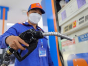 Tin tức - Giá xăng dầu hôm nay 16/3: Tăng vượt 100 USD/thùng