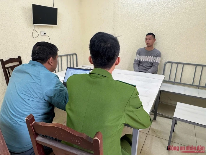 Nghi phạm Kiều Ngọc Anh tại cơ quan công an