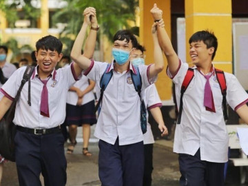 Nhiều trường ở TP HCM cho học sinh nghỉ Tết 16 ngày