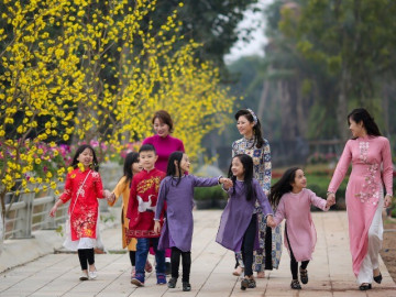 Khung giờ đẹp, hướng đẹp xuất hành đại cát đại lợi mùng 2 Tết Bính Ngọ, 4 người kiêng xuất hành ngày này