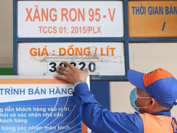 Giá xăng, dầu đồng loạt tăng, cao nhất là dầu hỏa tăng 7.994 đồng/lít