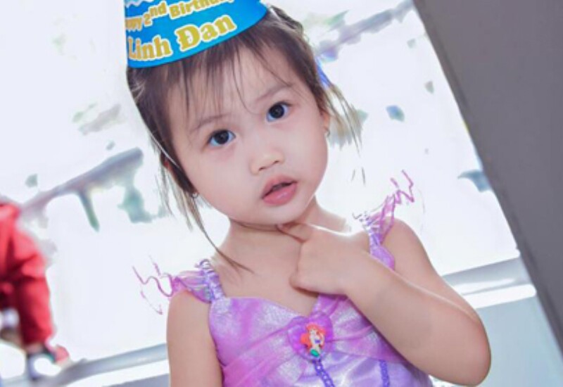 Nuôi dạy được một cô con gái xinh xắn, giỏi giang là mong ước và niềm hạnh phúc của rất nhiều bậc bố mẹ.