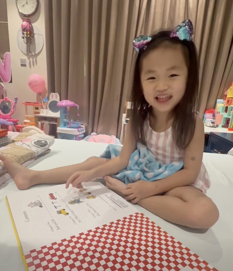 16 tháng tuổi nói tiếng Anh vanh vách, con gái MC nổi tiếng VTV giờ 3 tuổi chuẩn tiểu thư giỏi giang - 2