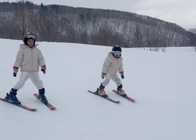 Cặp sinh đôi Lisa - Leon 6 tuổi đã nhiều tài, giỏi nghệ thuật lẫn thể thao, Hồ Ngọc Hà được nể phục cách dạy con - 5