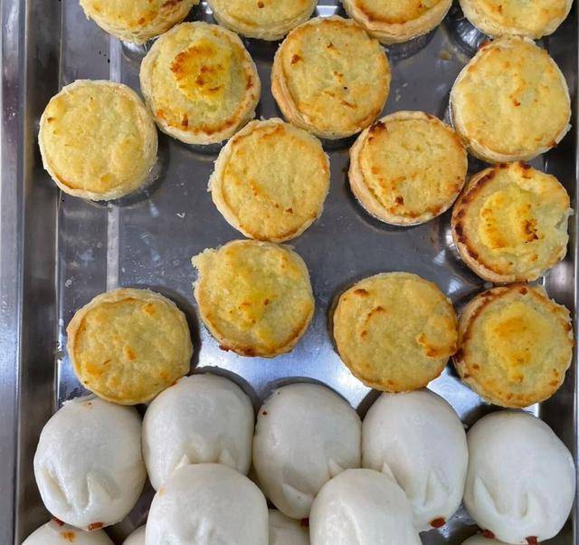 Cô giáo mầm non đăng ảnh bữa trưa 1,7 triệu đồng/tháng ở trường, phụ huynh ồ ạt xin cho con vào học - 5