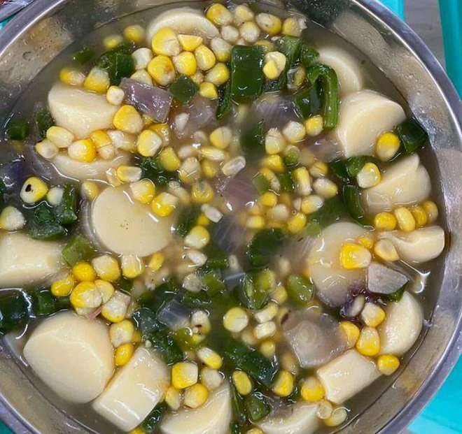 Cô giáo mầm non đăng ảnh bữa trưa 1,7 triệu đồng/tháng ở trường, phụ huynh ồ ạt xin cho con vào học - 4