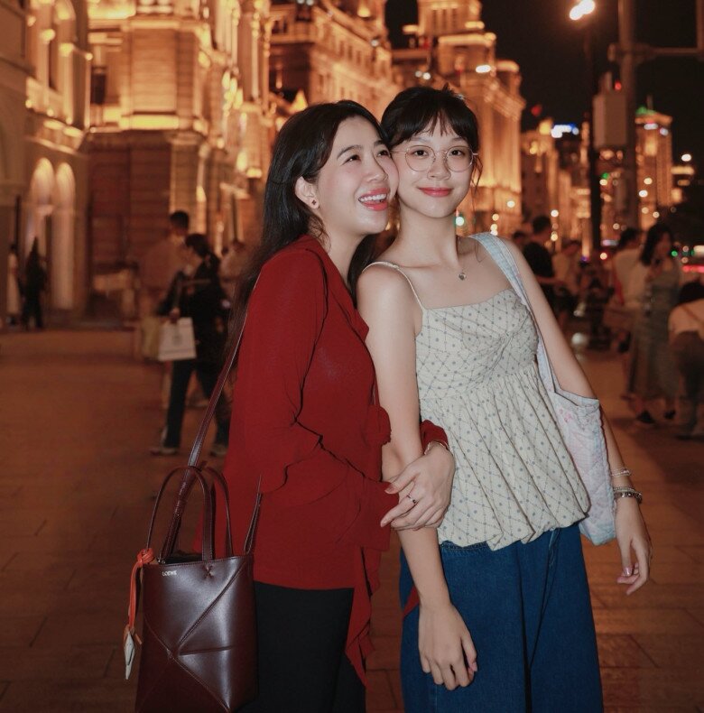 Con gái MC nổi tiếng VTV Diệp Chi 14 tuổi gây choáng với thành tích cúp vàng Châu Á, nhìn loạt giấy khen mới nể - 2