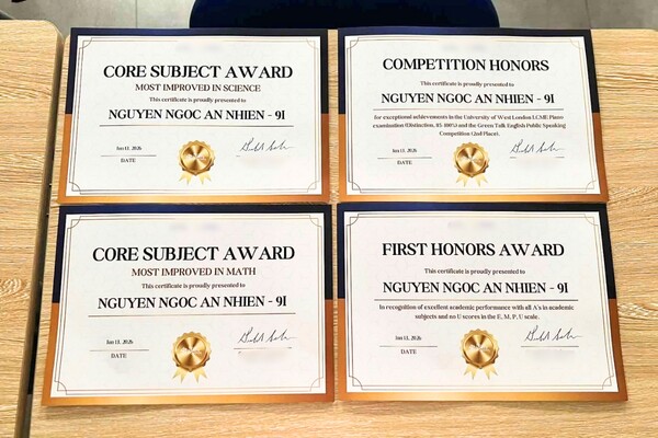 Con gái MC nổi tiếng VTV Diệp Chi 14 tuổi gây choáng với thành tích cúp vàng Châu Á, nhìn loạt giấy khen mới nể - 5