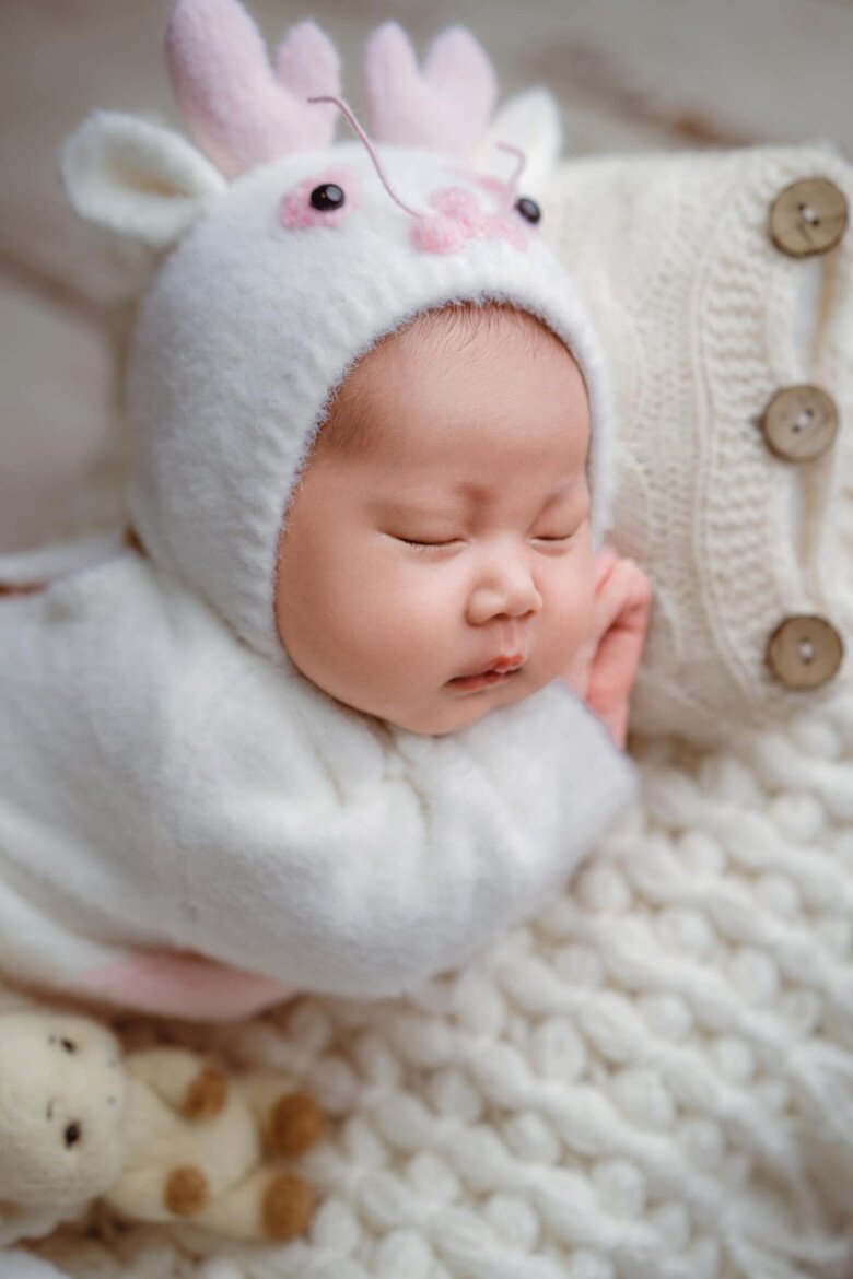 Đang bay thì dính bầu, nữ tiếp viên Lâm Đồng rời cabin làm mẹ, đẻ xong amp;#34;gái một con trông mòn con mắtamp;#34; - 7