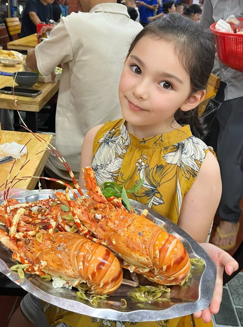 Diện mạo con gái lai Tây ít người biết của Song Luân: xinh như Hoa hậu, mắt to, da trắng sáng cuốn hút - 6