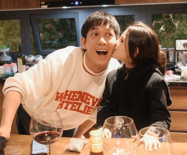 Diện mạo con gái lai Tây ít người biết của Song Luân: xinh như Hoa hậu, mắt to, da trắng sáng cuốn hút - 2