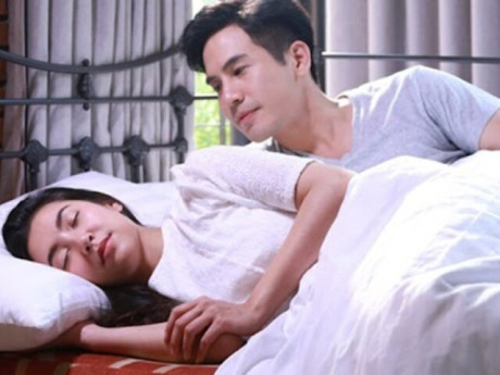 Bà bầu - Một năm sau cưới, vợ ngày nào cũng ngủ đến 12h trưa, biết lý do tôi hết lời xin tha thứ