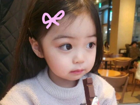 Yêu con - 2026 rồi, đặt tên con gái 4 chữ phải vừa độc đáo vừa hay, ý nghĩa để con trọn đời xinh đẹp bình an