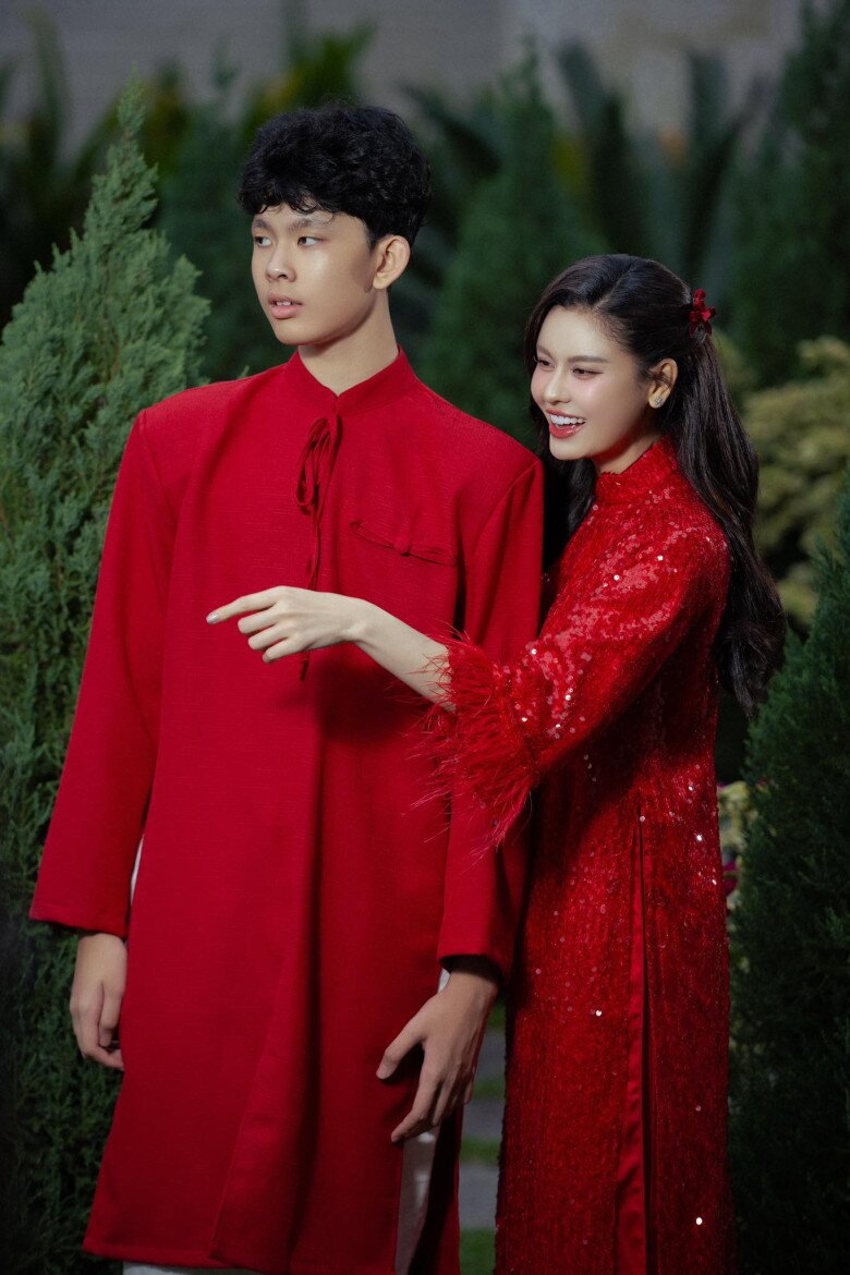 Ly hôn làm mẹ đơn thân, Trương Quỳnh Anh hạnh phúc “khoe” năm đầu tiên ở cạnh con, quý tử dậy thì “chiều cao khủng” 1m85 - 2