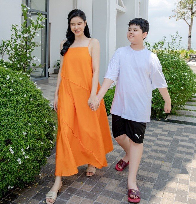 Ly hôn làm mẹ đơn thân, Trương Quỳnh Anh hạnh phúc “khoe” năm đầu tiên ở cạnh con, quý tử dậy thì “chiều cao khủng” 1m85 - 3