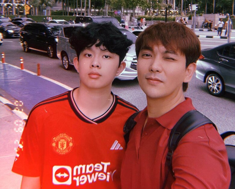 Ly hôn làm mẹ đơn thân, Trương Quỳnh Anh hạnh phúc “khoe” năm đầu tiên ở cạnh con, quý tử dậy thì “chiều cao khủng” 1m85 - 5