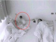 Yêu con - Con 10 tháng tuổi tỉnh giấc nửa đêm nhưng cặp vợ chồng ngủ say không hay biết gì, sáng hôm sau vừa xem camera vừa khóc