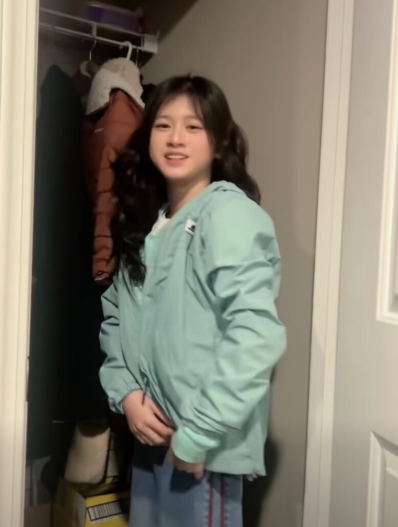 Nhan sắc con gái Trang Trần hiện tại xinh như mỹ nhân.