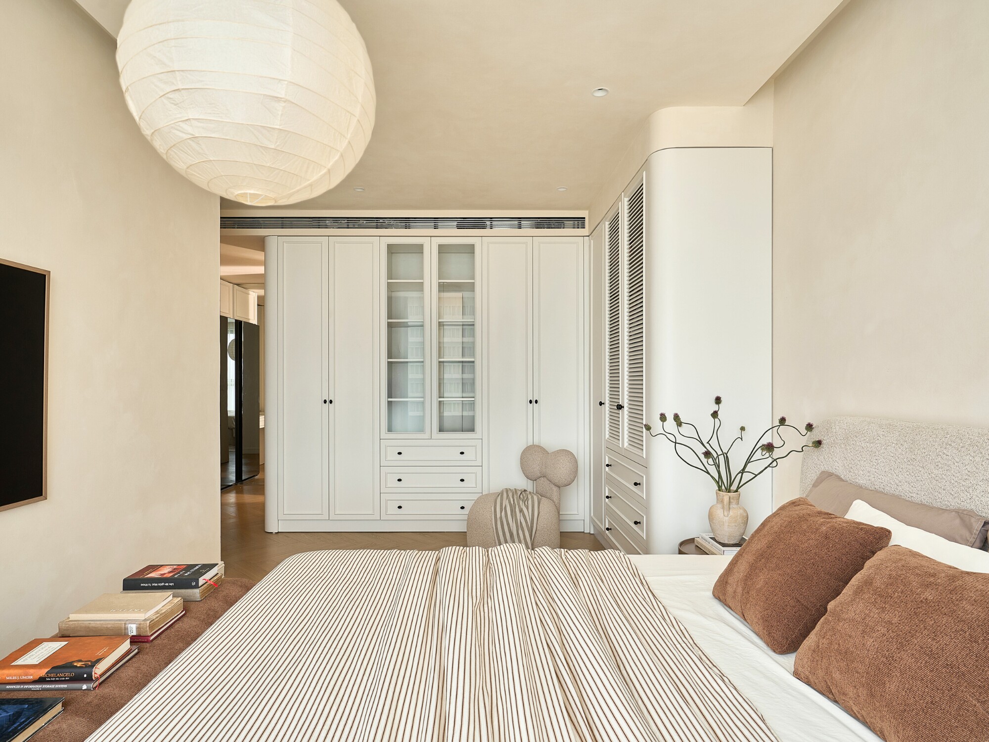 10 năm tích luỹ, cặp đôi BTV Truyền hình tậu được căn nhà 109m2 đẹp như tranh, năm đầu đón Tết nhà mới cùng 2 con - 6