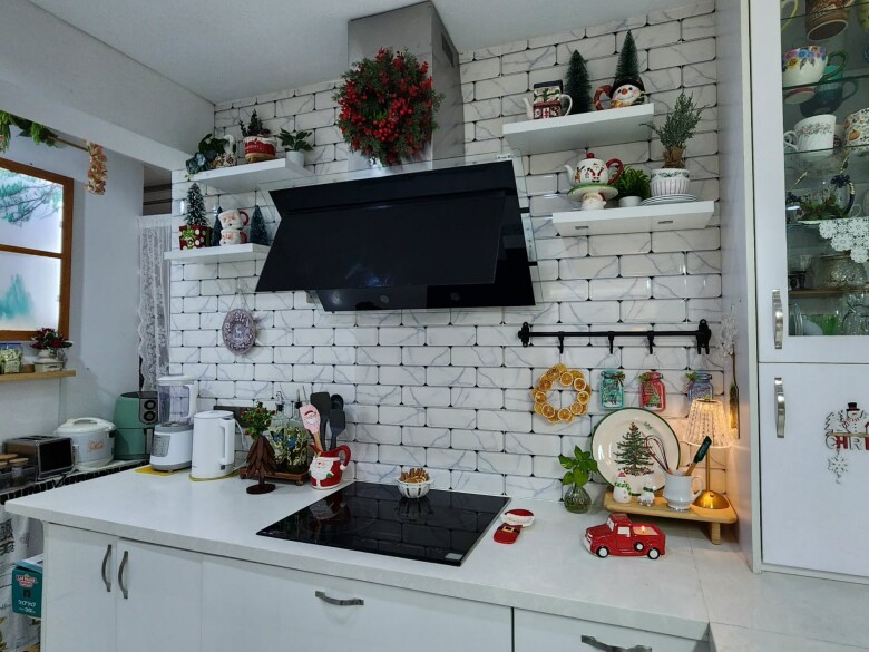 Rời nhà đất lên chung cư, cặp vợ chồng U60 chi 300 triệu sửa ngôi nhà ngập sắc xanh, khu vườn ban công xịn sò - 4