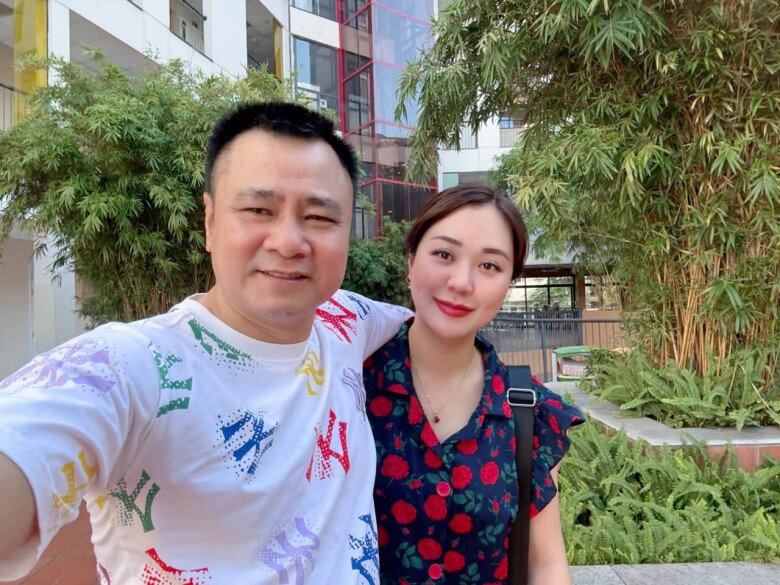 Nữ Thiếu tá đứng sau thành công của Giám đốc Nhà hát chèo Tự Long: amp;#34;Ngày Tết, anh Long nấu món vợ thích, giành chơi với con” - 11