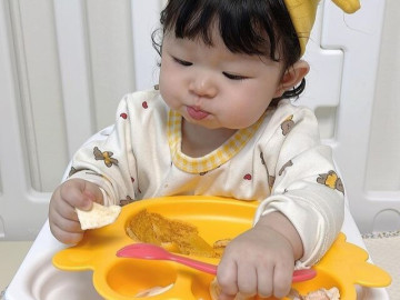 Yêu con - 5 mẹo dinh dưỡng ăn liền siêu tiện cho trẻ khi mẹ không bếp núc ngày Tết