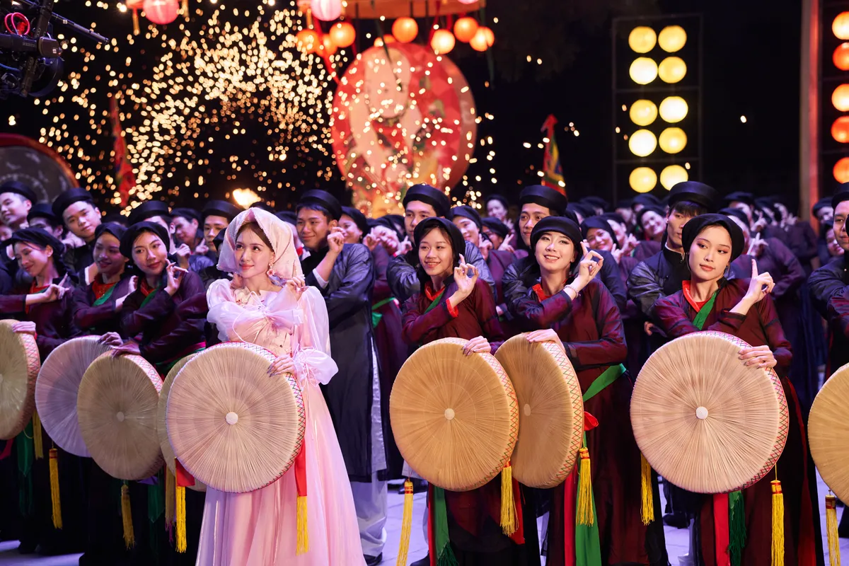 Bắc Bling trở thành điểm sáng trong sự nghiệp của Hòa Minzy.